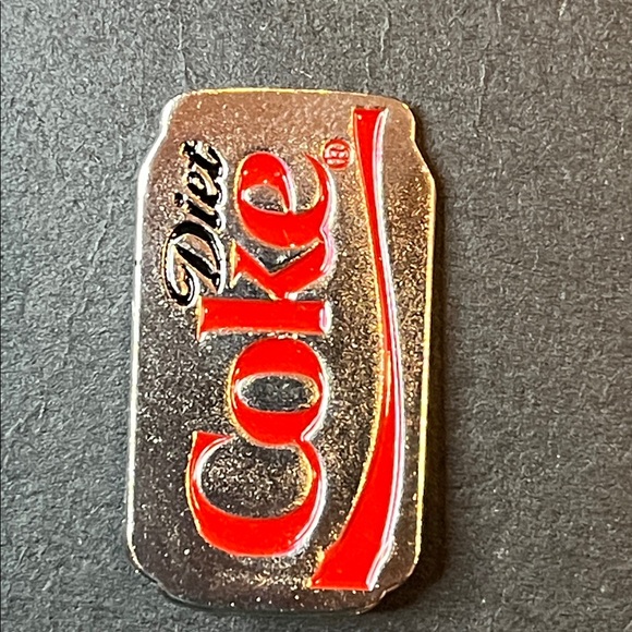 Diet Coke Logo Enamel Brooch - Red and Silver - Picture 4 of 6